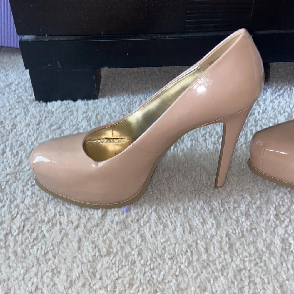 Vera Wang heels - Picture 5 of 13